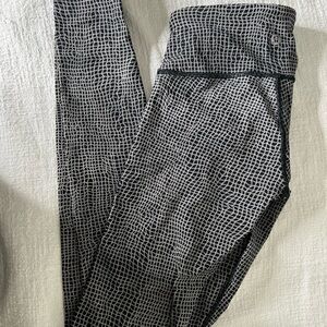 lululemon athletica Black & White Grid Pattern Leggings